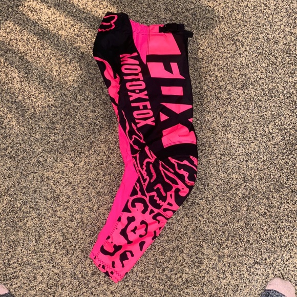 Fox Riding Pants - Picture 2 of 3